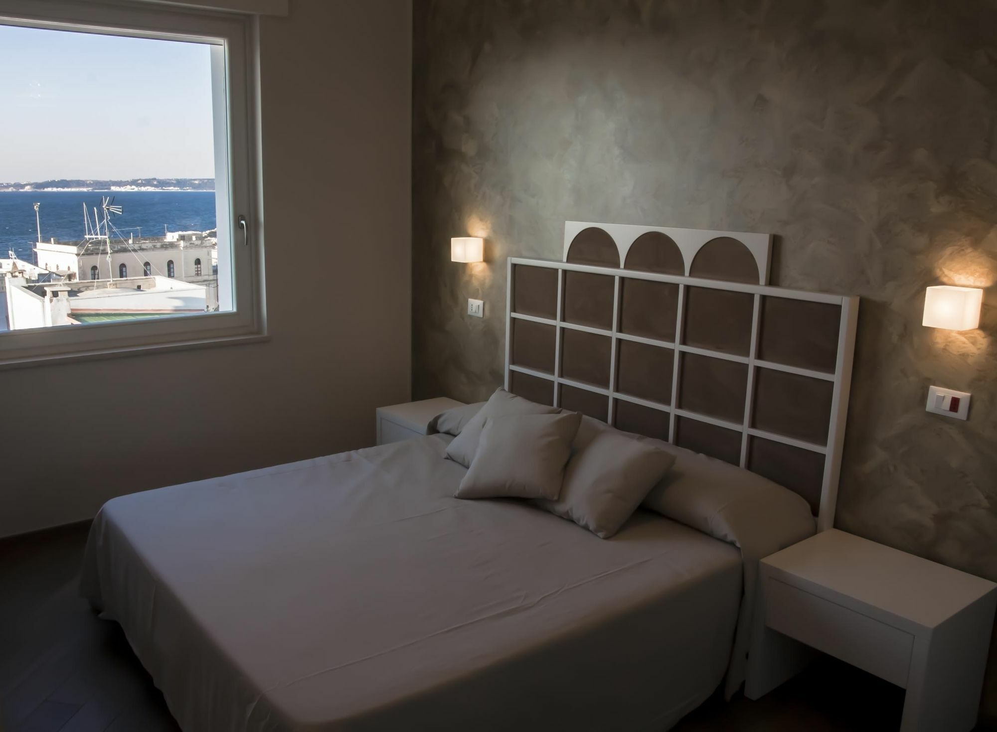 Ghala Bed & Breakfast 2*